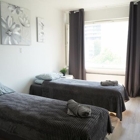 2-Room City Center, Parking オウル エクステリア 写真
