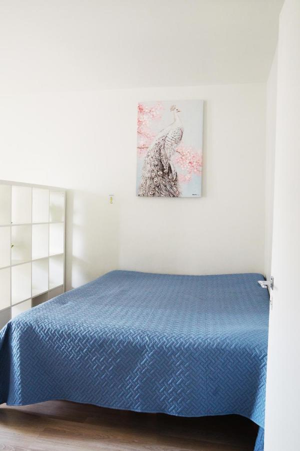 2-Room City Center, Parking オウル エクステリア 写真