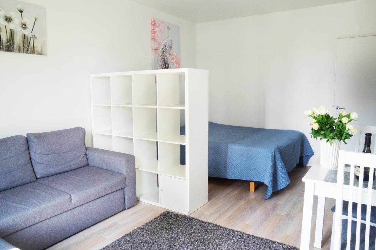 2-Room City Center, Parking オウル エクステリア 写真
